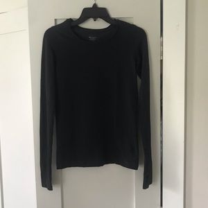 Athleta long sleeve top